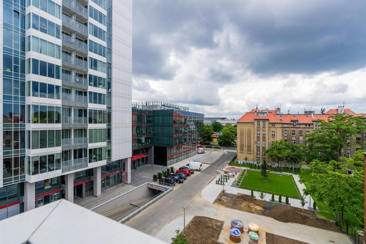Apartments Poznan Towarowa By Noclegi Renters Exteriör bild