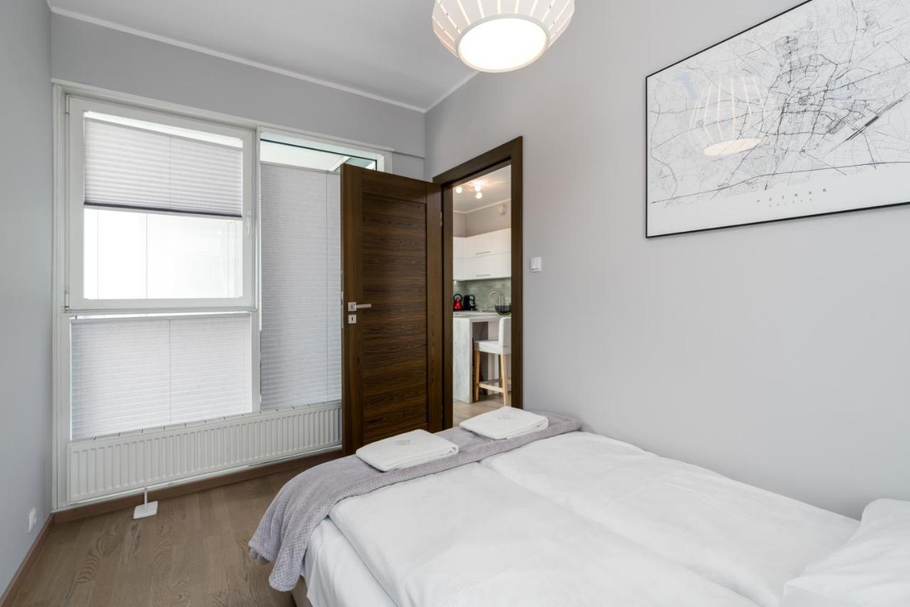 Apartments Poznan Towarowa By Noclegi Renters Exteriör bild
