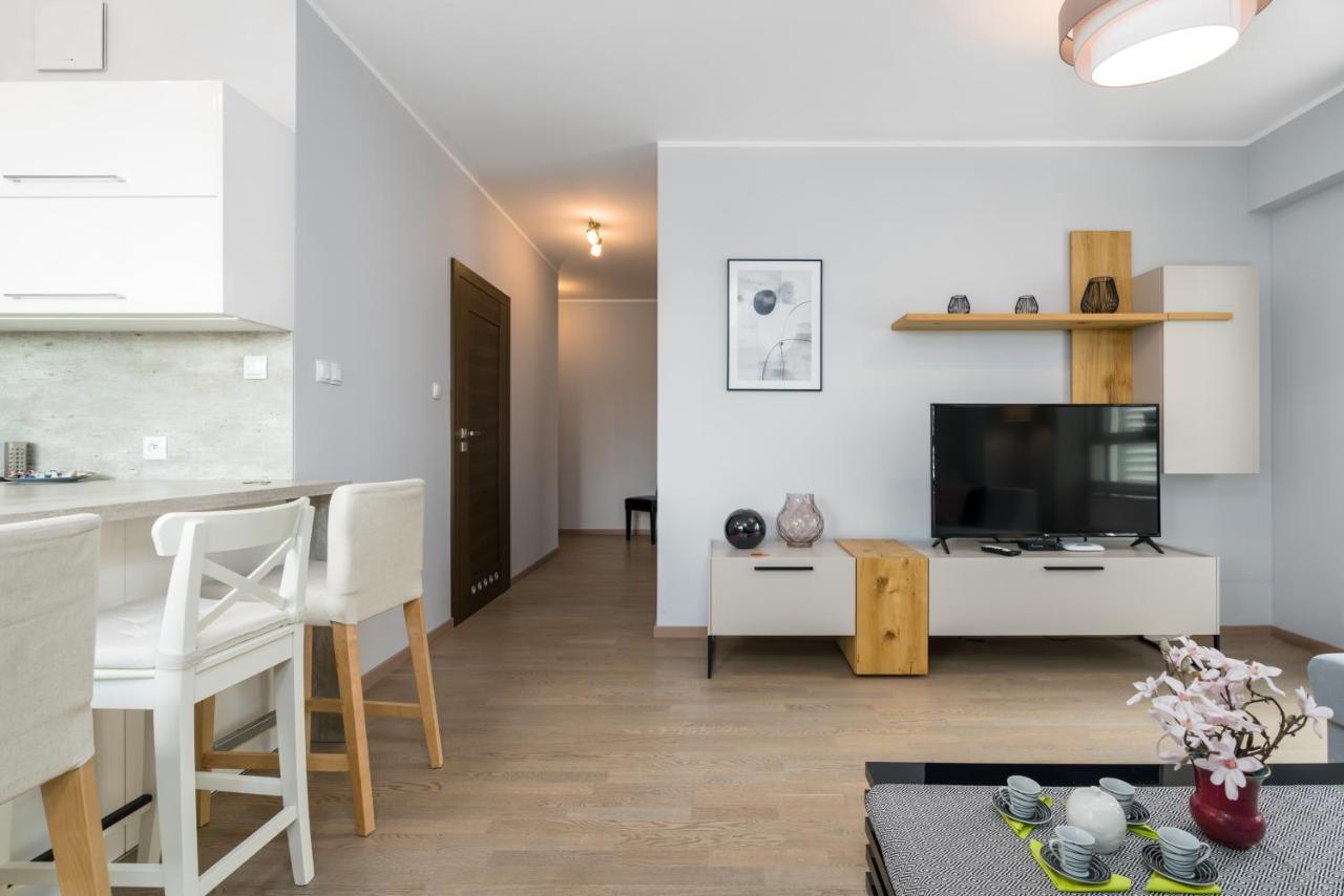 Apartments Poznan Towarowa By Noclegi Renters Exteriör bild