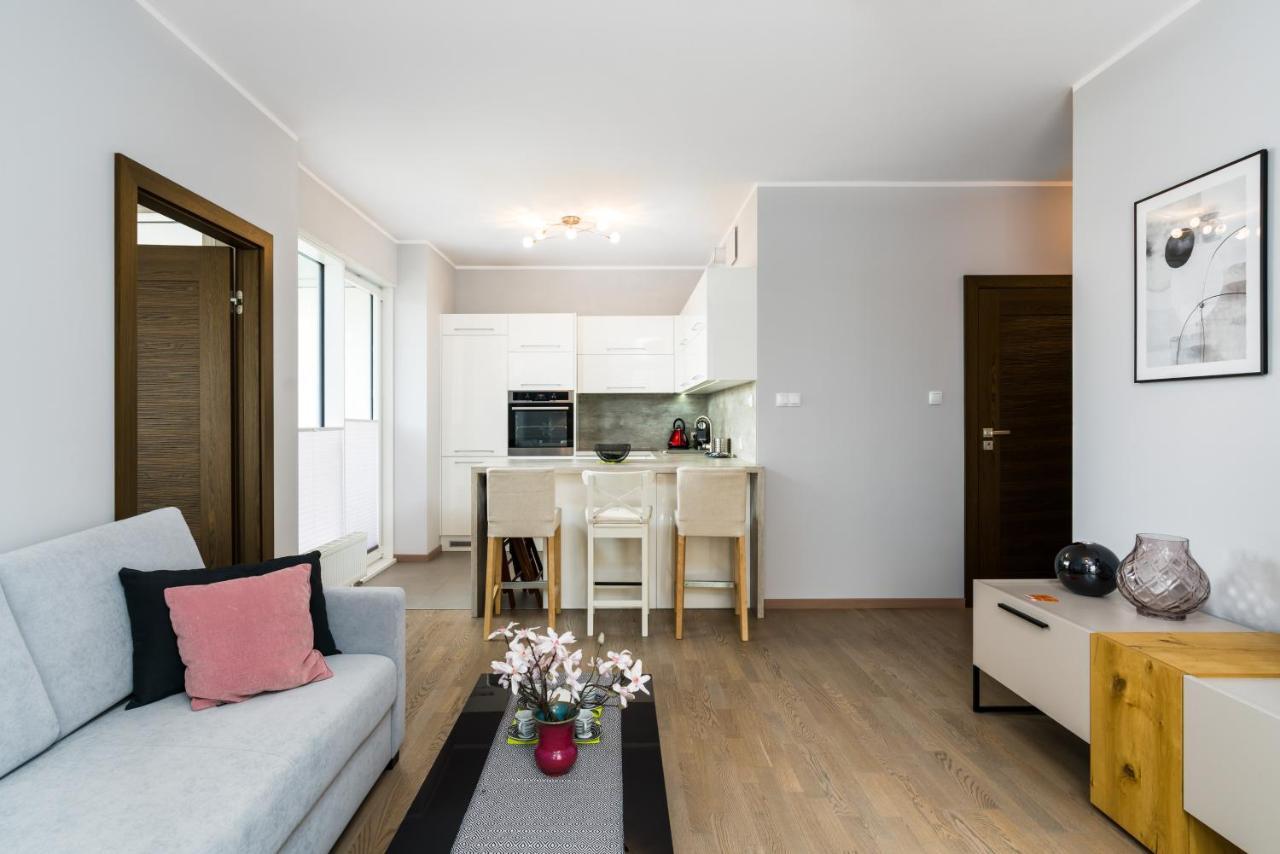 Apartments Poznan Towarowa By Noclegi Renters Exteriör bild